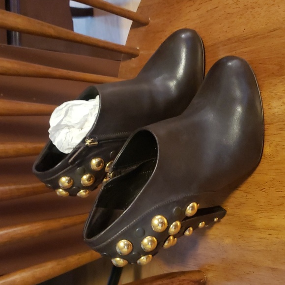 Gucci Babouska Studded Booties... brown.. Excellent condition! - Picture 8 of 9